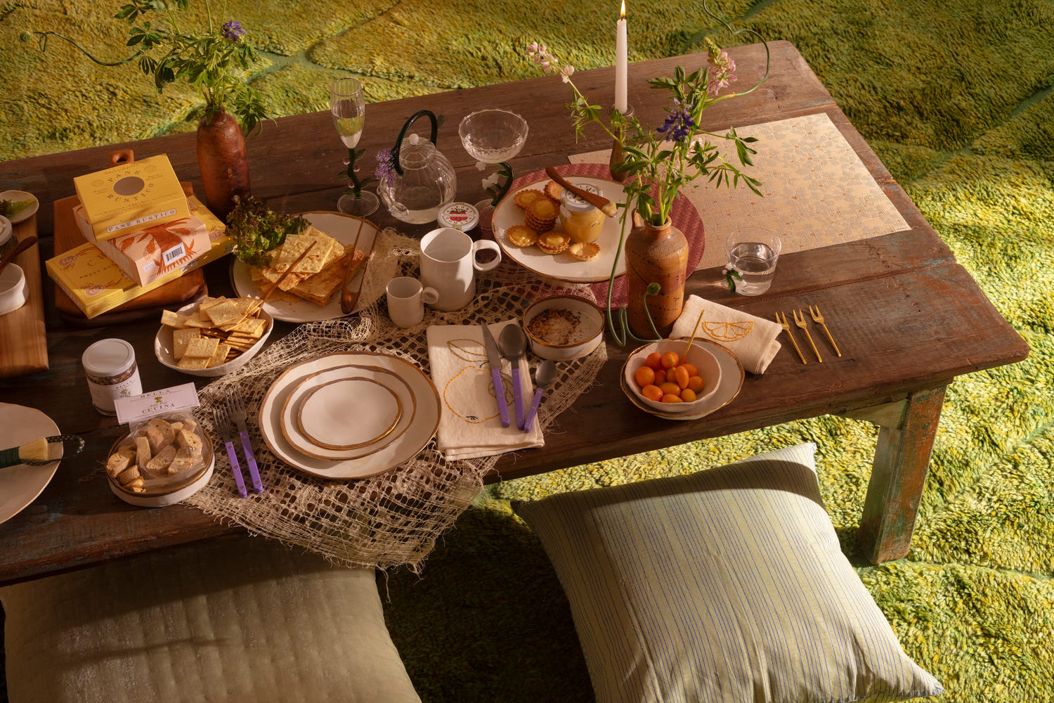Kitchen & Dining