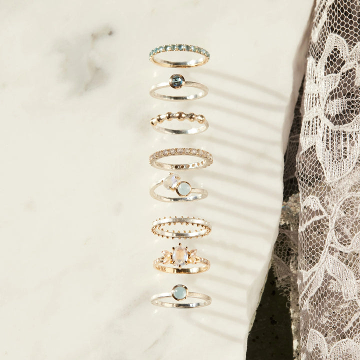 Île De La Cité Eternity Ring