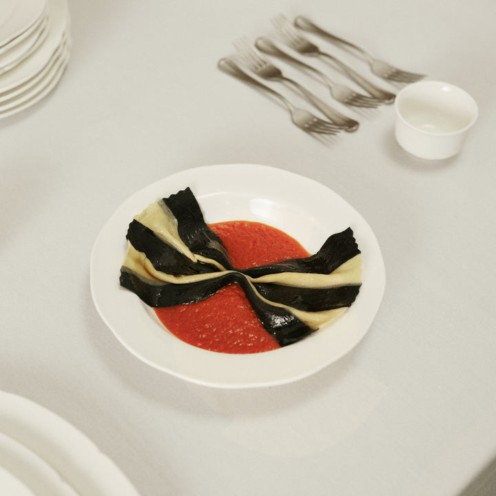 Silhouette Large Pasta Plate
