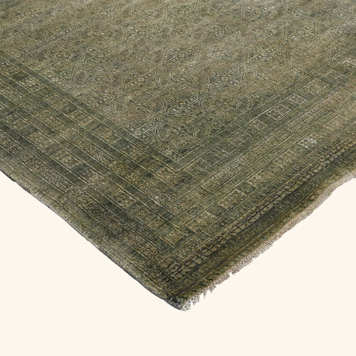 Green Alchemy Traditional Wool Silk Blend Rug - 9'1" x 12'