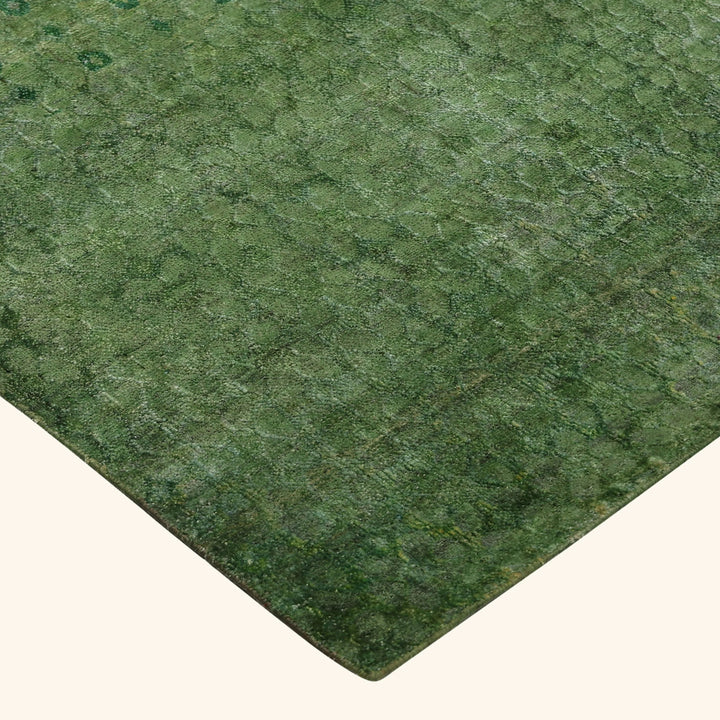 Green Alchemy Contemporary Silk Runner - 2'11" x 16'8"