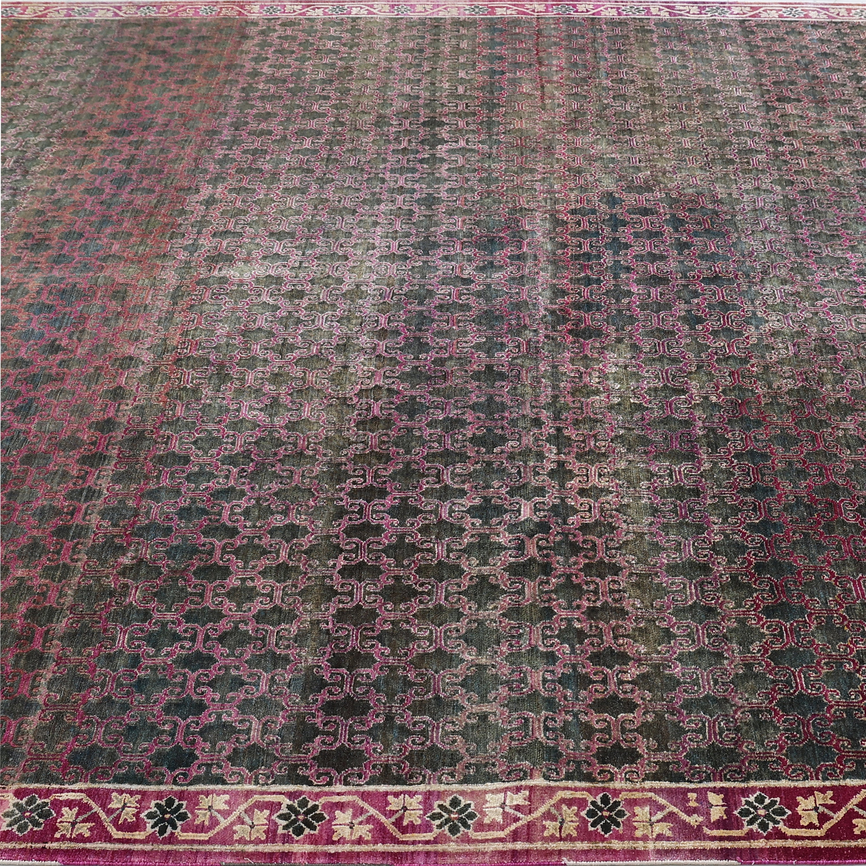 Pink Alchemy Traditional Wool Silk Blend Rug - 8'11" x 12'