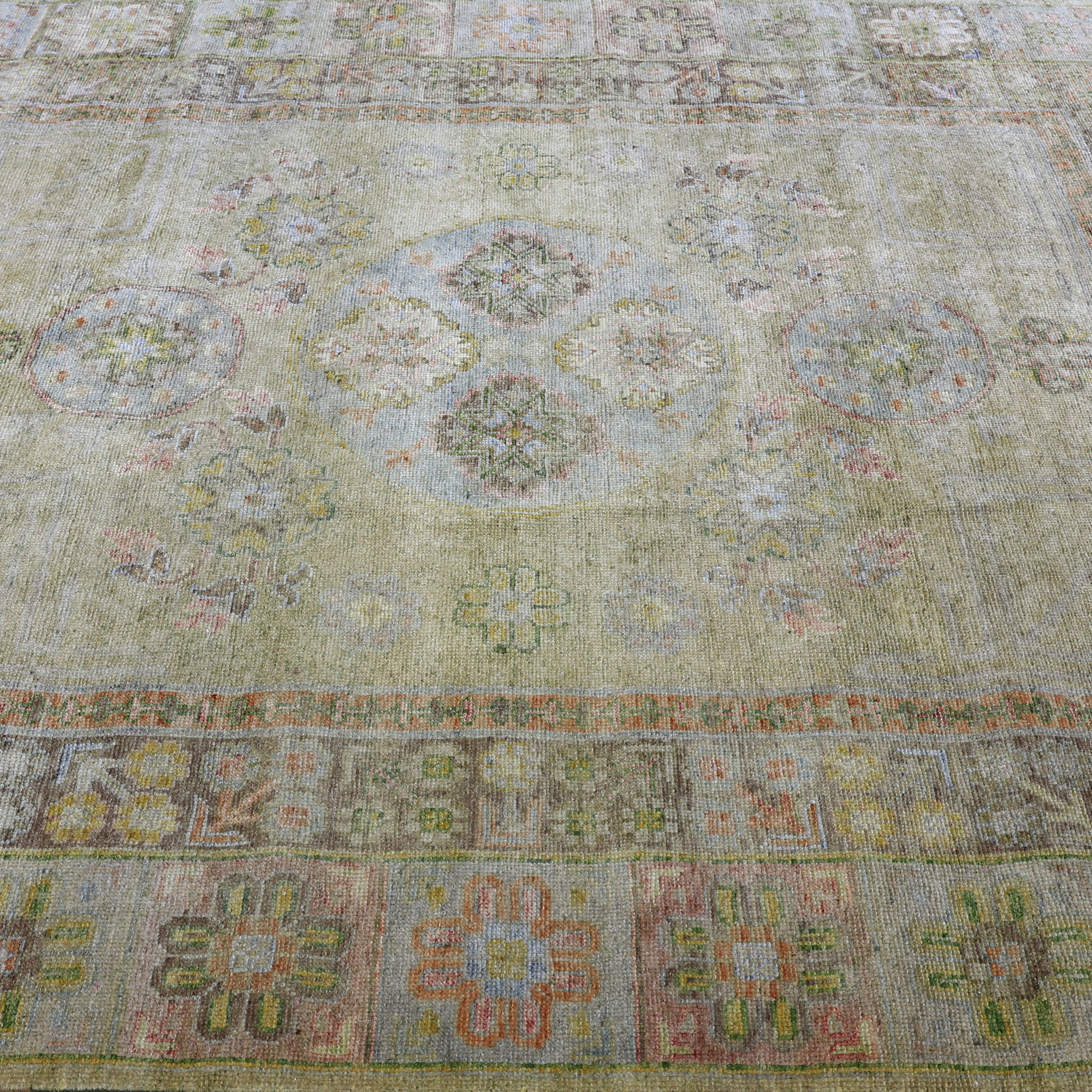 Green Alchemy Traditional Silk Rug - 8' x 10'