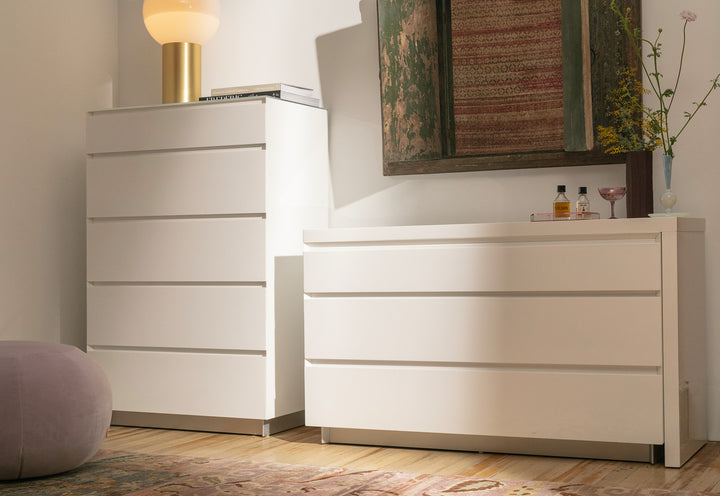 Savvy Extension Dresser