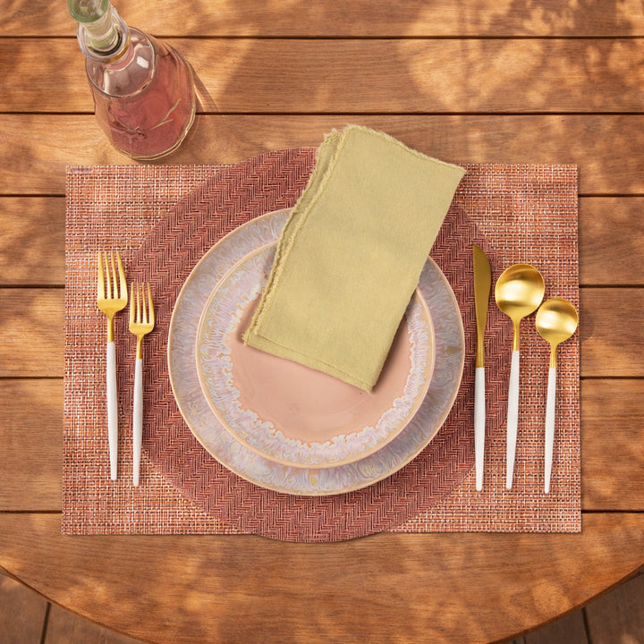 Foxtail Round Placemat, Raspberry