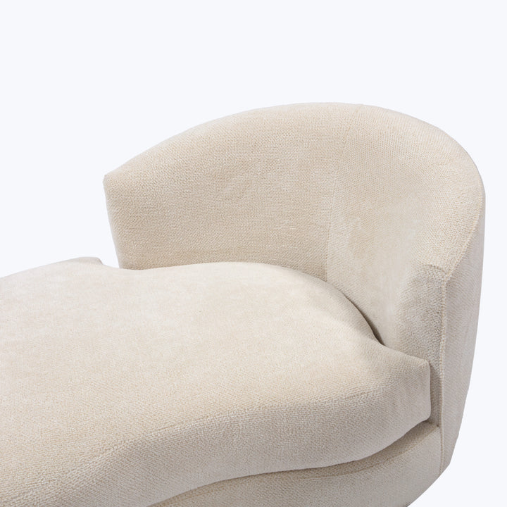 Madison Chaise Right-Arm / Snoopy, Plush Woven / Cream