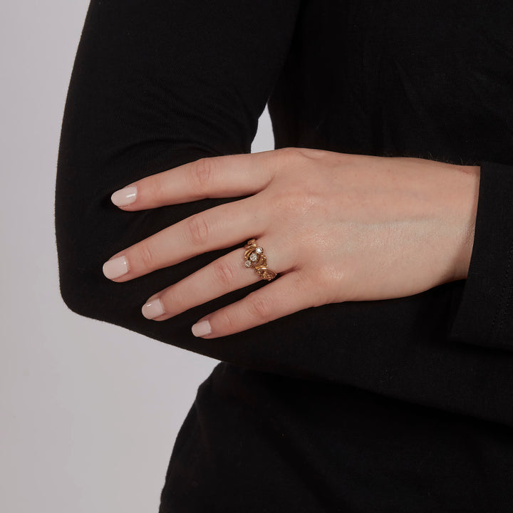 English Victorian 18KYG Foliate Diamond Ring