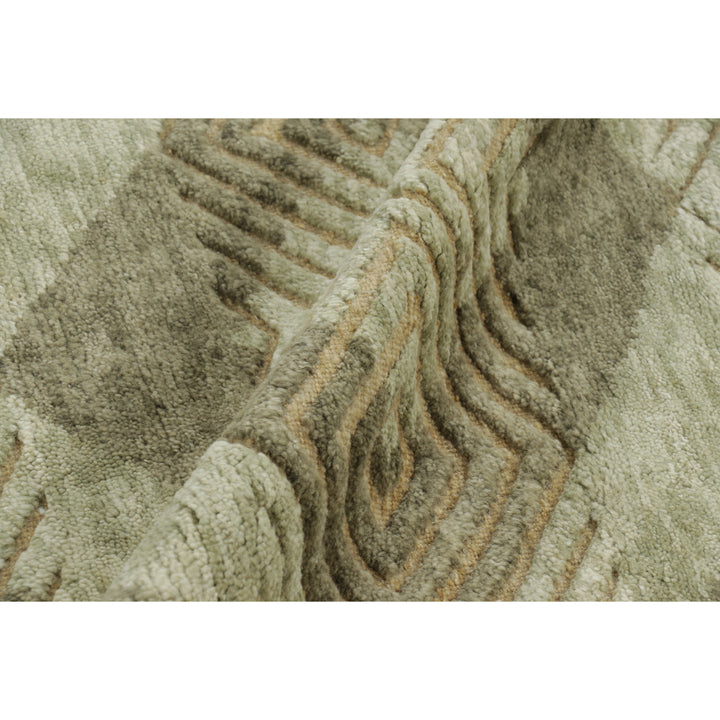 Natural Traditional Wool Silk Cotton Rug - 6'2" x 8'2"