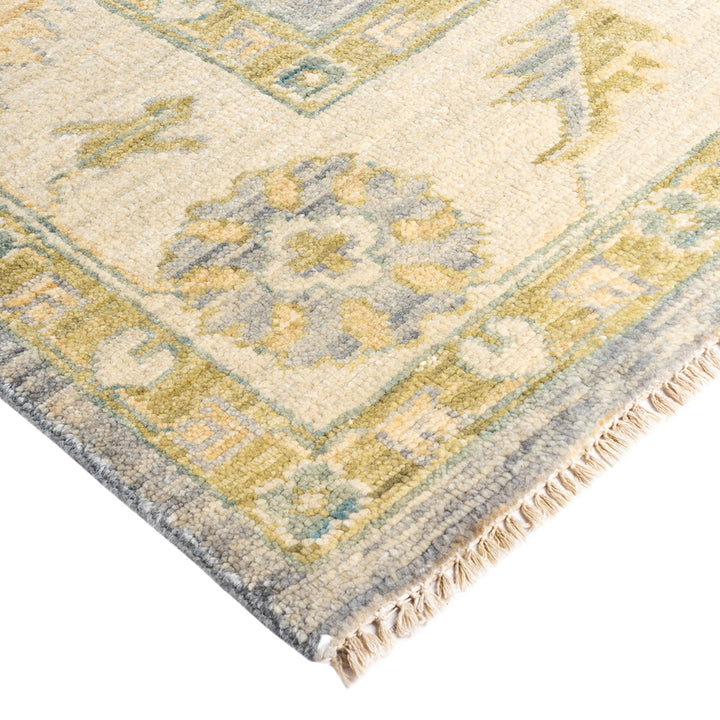 Grey Traditional Wool Rug - 8'1" x 9'8" M6271-20