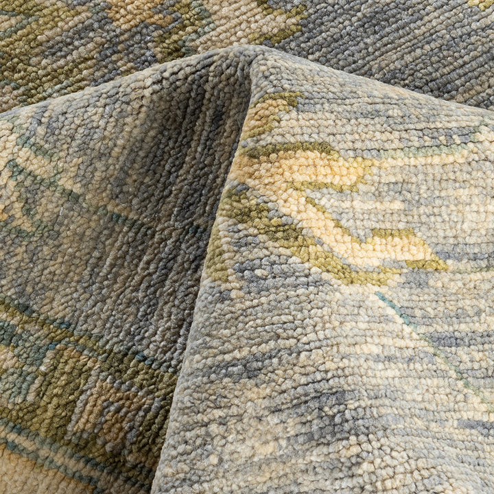 Grey Traditional Wool Rug - 8'1" x 9'8" M6271-20