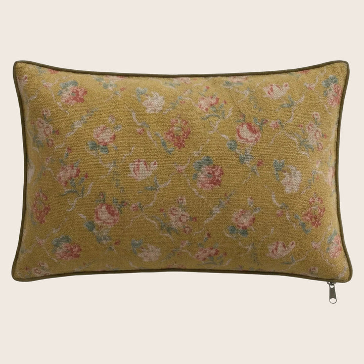 Jardin Secret Linen Pillow