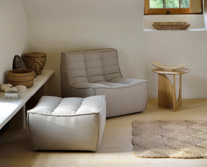 N701 Tufted Armless Chair