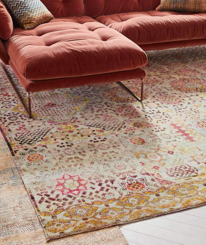 Gold Traditional Wool Rug - 8'3" x 11'8"