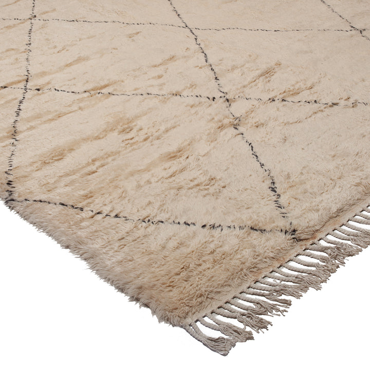 Tazarine Wool Rug - 20' x 30' 20' x 30' / Natural
