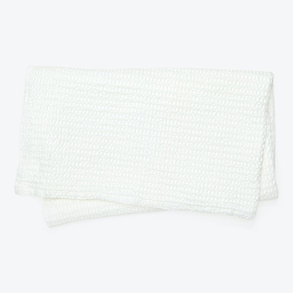 Soft, absorbent white cloth with a versatile and hygienic appeal.