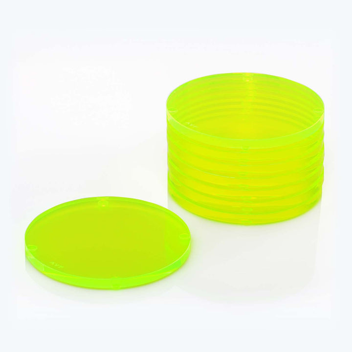 Neon green disposable plates and lid for vibrant outdoor dining.