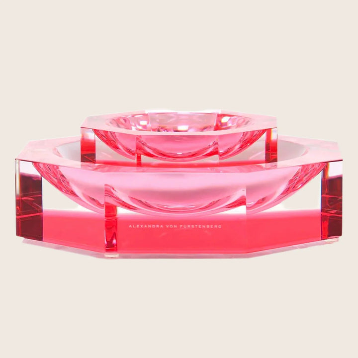 Modern, luxurious pink ashtray with striking design by Alexandra von Furstenberg.