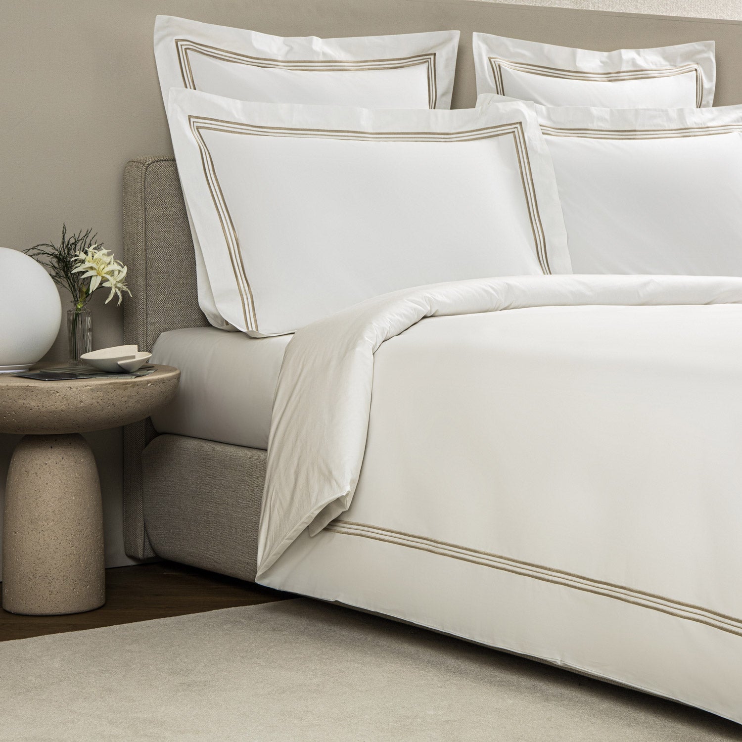 Triplo Bourdon Duvet + Sham Beige Duvet Cover / Queen