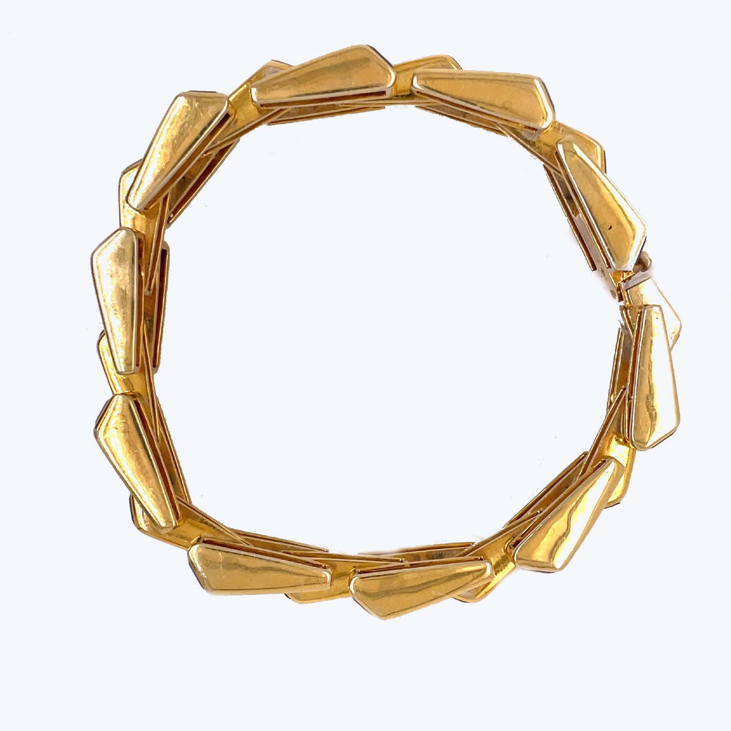 Elegant gold bracelet with interconnected elongated hexagon-shaped pieces