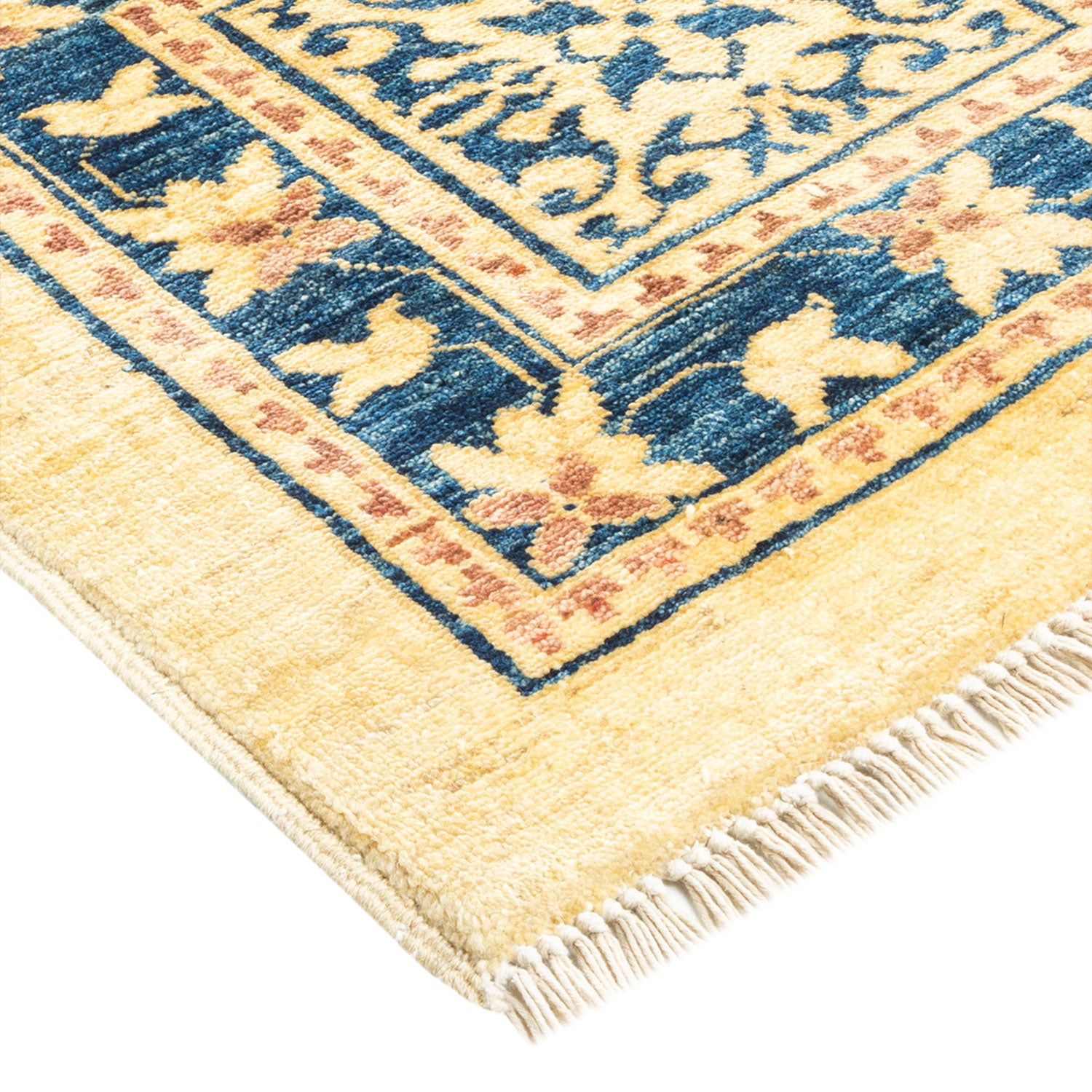 Exquisite, machine-made or handcrafted rug with floral patterns and fringe