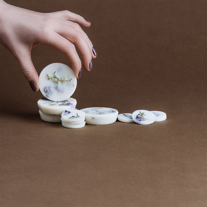 Juniper and limonium scented soy wax rounds Default Title