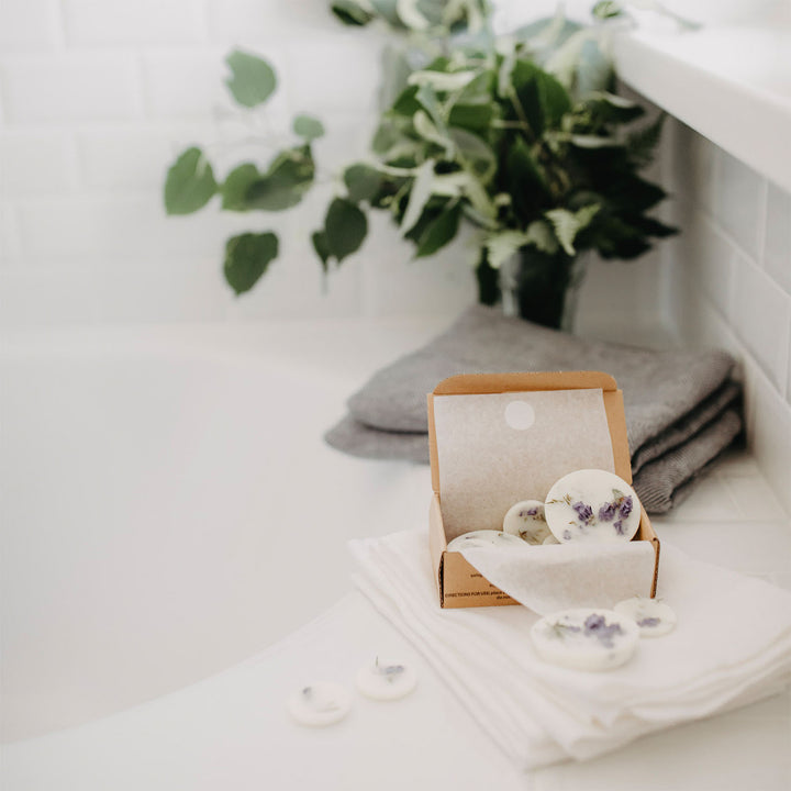 Juniper and limonium scented soy wax rounds Default Title