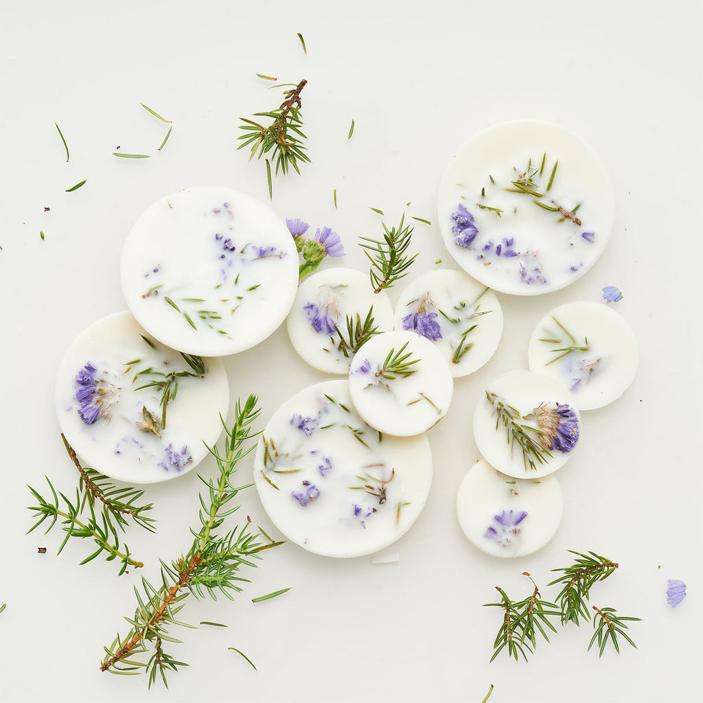 Juniper and limonium scented soy wax rounds Default Title
